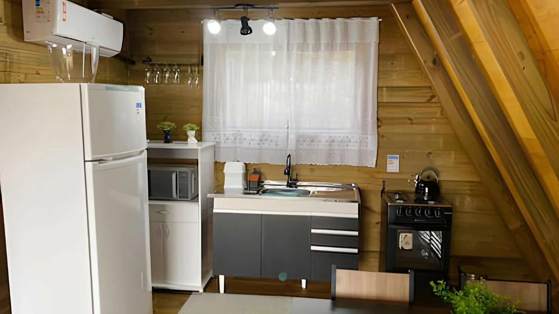 Apartament Chale Dos Alpes 2 Hidromassagem E Lareira Santo Amaro da Imperatriz Brazylia